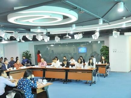 蒙牛乳业翟梅:破解乳业谣言需行业合力发声(图1) 蒙牛乳业翟梅:破解乳业谣言需行业合力发声(图1)