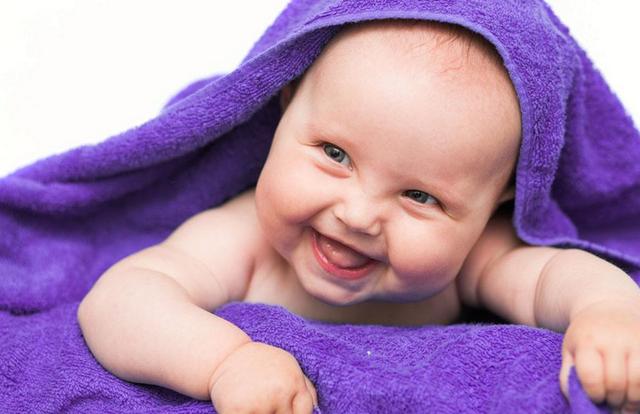 喝奶粉与喝母乳的宝宝护理区别(图2) 喝奶粉与喝母乳的宝宝护理区别