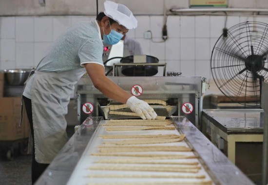 富平地标:九峪肥田育佳品 全程护航助脱贫(图3) 富平地标:九峪肥田育佳品 全程护航助脱贫(图3)