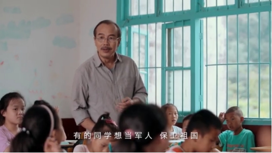 南山奶粉《守住初心 与国同梦》专题短片庆祝新中国成立70周年(图2) 南山奶粉《守住初心 与国同梦》专题短片庆祝新中国成立70周年(图2)