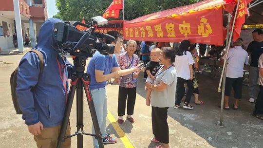 心系灾区,爱心传递——人之初集团为江西鄱阳灾区宝宝捐赠好口粮(图4) 心系灾区,爱心传递——人之初集团为江西鄱阳灾区宝宝捐赠好口粮(图4)