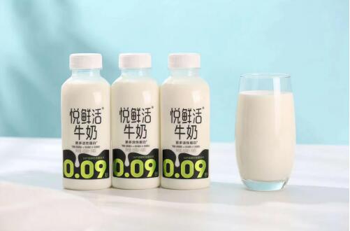 创新营销驱动品牌发展 君乐宝杨洪滨获“广告主奖·年度功勋人物”(图3) 创新营销驱动品牌发展 君乐宝杨洪滨获“广告主奖·年度功勋人物”(图3)