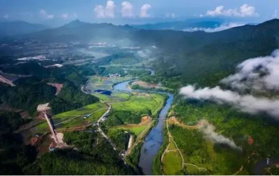 明一国际打造天籁牧场,孕育生态好鲜奶(图3) 明一国际打造天籁牧场,孕育生态好鲜奶(图3)