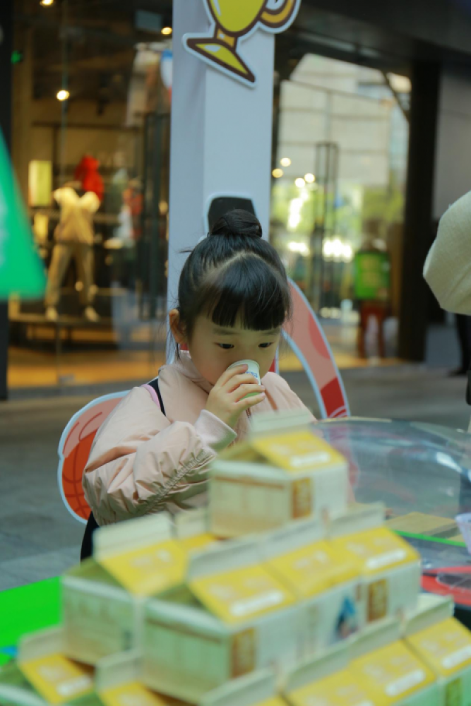 新希望携手未来体育,打造“24小时鲜牛乳”黄金联赛(图2) 新希望携手未来体育,打造“24小时鲜牛乳”黄金联赛(图2)