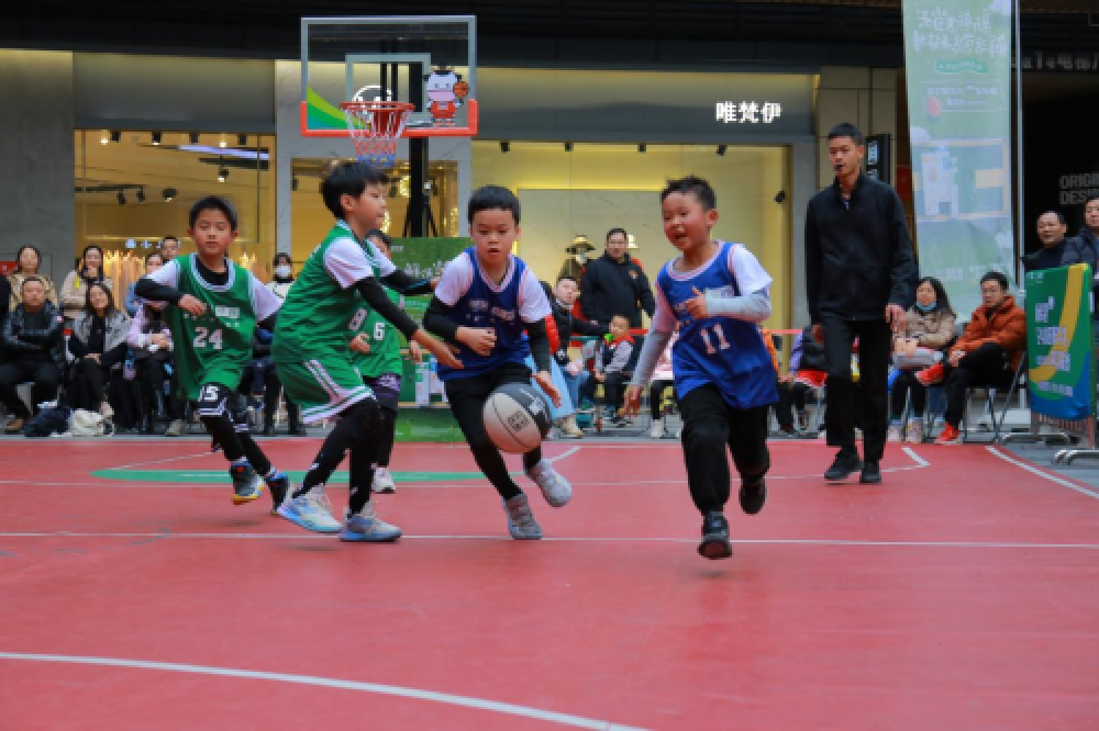 新希望携手未来体育,打造“24小时鲜牛乳”黄金联赛(图7) 新希望携手未来体育,打造“24小时鲜牛乳”黄金联赛(图7)