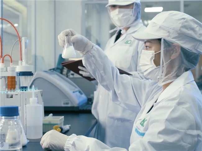 蒙牛自研“活性锁鲜工艺”获国际先进认证，  以全球领先科技定义高端奶粉标准(图1)