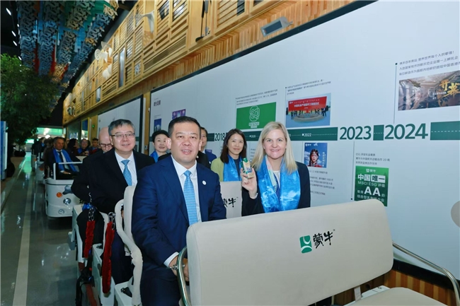 “令人难以置信！” 国际奥委会主席考文垂盛赞蒙牛乌兰布和治沙成果(图2)