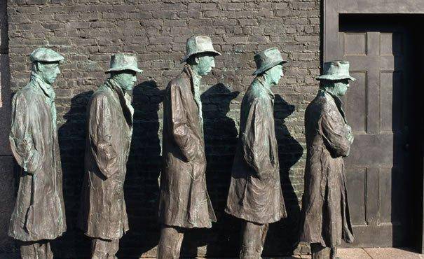 美国每天要倒掉至少1000万升的牛奶，30年代大萧条时期的情景再现(图4)