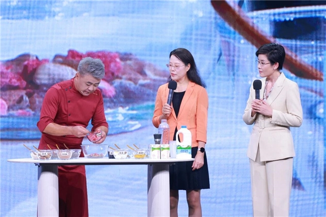 喝上奶、喝好奶、喝对奶，蒙牛携手总台给出“一杯奶的要强答案”(图12)